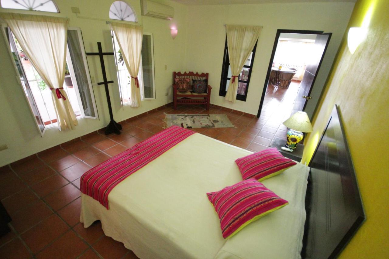 La Iguana Vallarta Lgbt Adults Only - Romantic Zone - Party Clubbing Street Puerto Vallarta Extérieur photo
