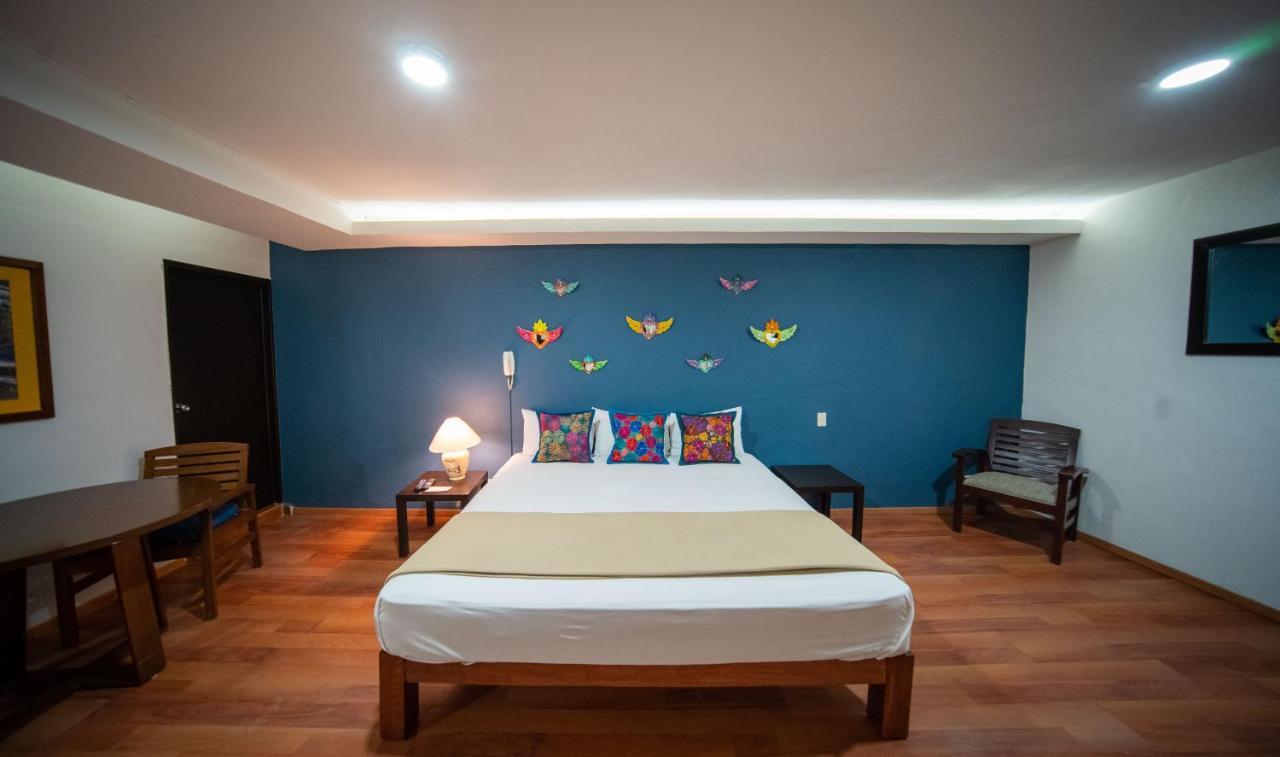 La Iguana Vallarta Lgbt Adults Only - Romantic Zone - Party Clubbing Street Puerto Vallarta Extérieur photo