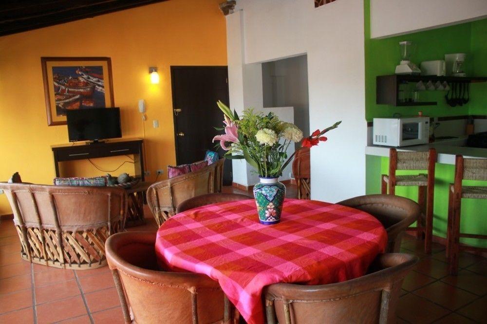 La Iguana Vallarta Lgbt Adults Only - Romantic Zone - Party Clubbing Street Puerto Vallarta Extérieur photo