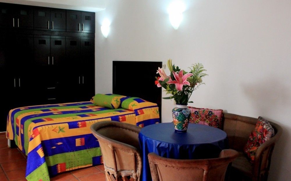 La Iguana Vallarta Lgbt Adults Only - Romantic Zone - Party Clubbing Street Puerto Vallarta Extérieur photo
